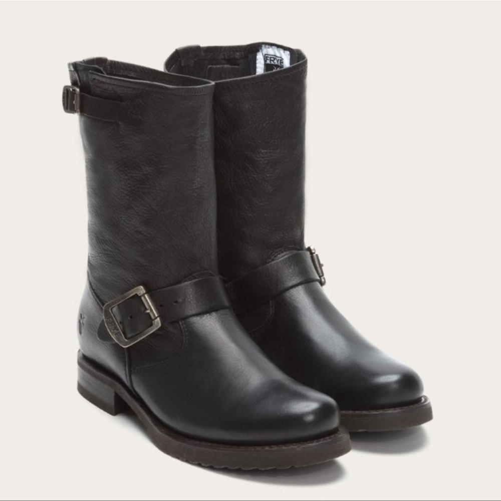 Frye Veronica slouch black boots..size 7.5